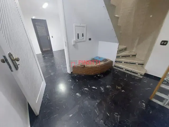 Sobrado 3 quartos e 2 banheiros, para alugar, no bairro Jardim Hollywood em São Bernardo do Campo