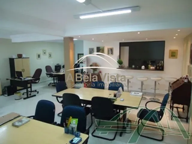 Sobrado com 250m² 4 quartos e 3 banheiros, à venda, no bairro Bela Vista em Osasco