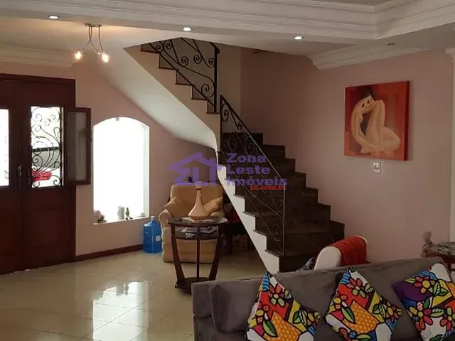 Sobrado com 360m² 4 quartos e 5 banheiros, à venda, no bairro Jardim Avelino em São Paulo