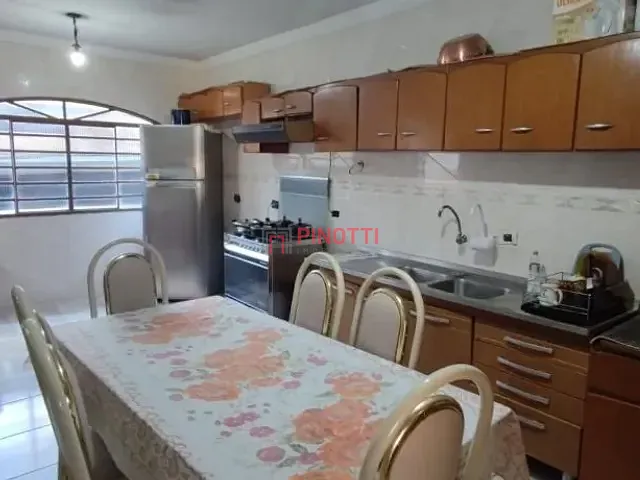 Sobrado 4 quartos e 1 banheiro, à venda ou para alugar, no bairro Jardim São Paulo em São Bernardo do Campo