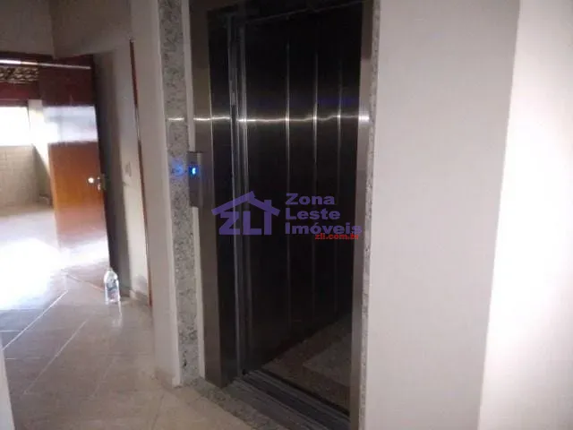 Sobrado com 410m² 4 quartos e 6 banheiros, à venda, no bairro Vila Aricanduva em São Paulo