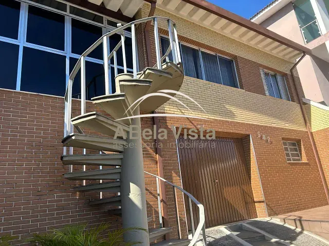 Sobrado com 324m² 4 quartos e 3 banheiros, à venda, no bairro Vila Osasco em Osasco