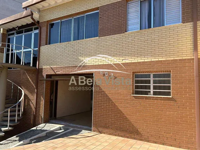 Sobrado com 324m² 4 quartos e 3 banheiros, à venda, no bairro Vila Osasco em Osasco