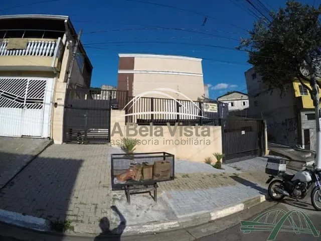Casa 2 quartos e 2 banheiros, à venda ou para alugar, no bairro Veloso em Osasco