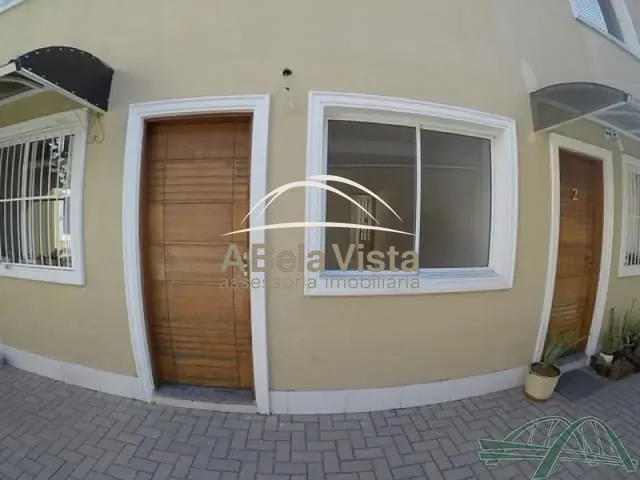 Casa 2 quartos e 2 banheiros, à venda ou para alugar, no bairro Veloso em Osasco