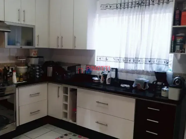 Sobrado 3 quartos e 2 banheiros, à venda, no bairro Santa Terezinha em São Bernardo do Campo