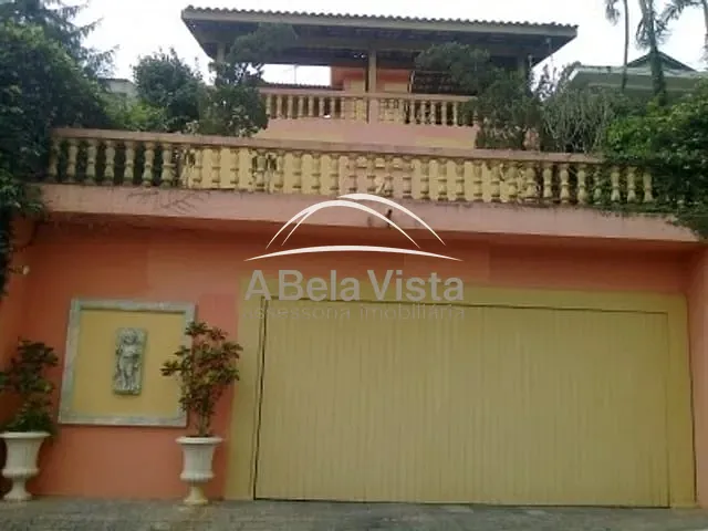 Sobrado com 300m² 3 quartos e 1 banheiro, à venda, no bairro Umuarama em Osasco