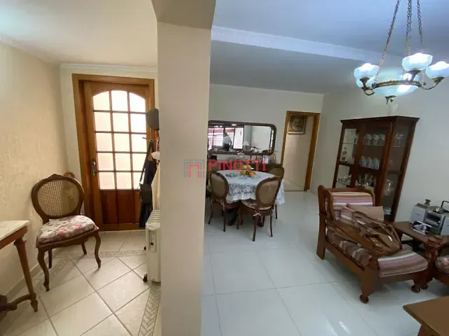 Sobrado 2 quartos e 2 banheiros, para alugar, no bairro Jardim Hollywood em São Bernardo do Campo
