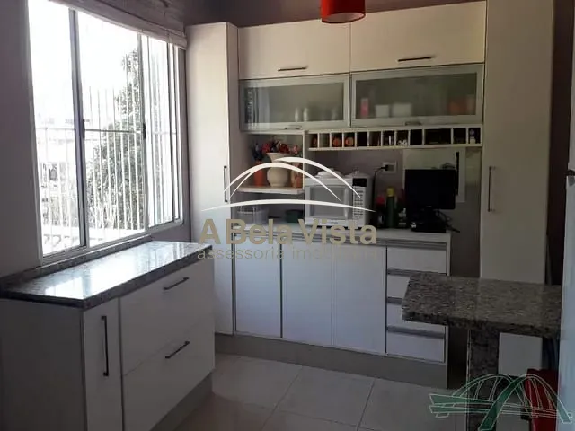 Sobrado com 180m² 4 quartos e 5 banheiros, à venda, no bairro Umuarama em Osasco