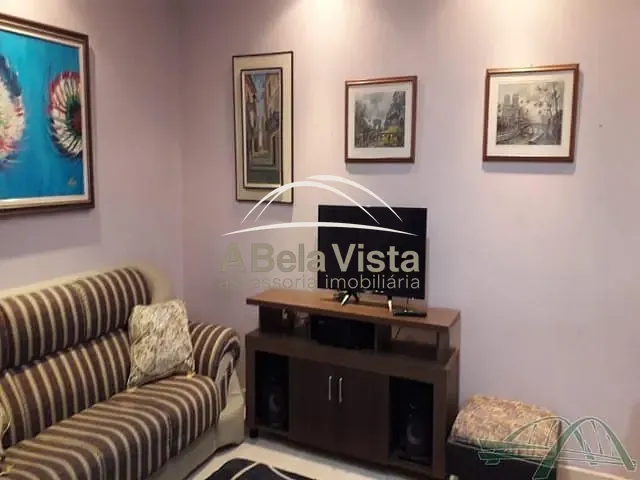 Sobrado com 180m² 4 quartos e 5 banheiros, à venda, no bairro Umuarama em Osasco