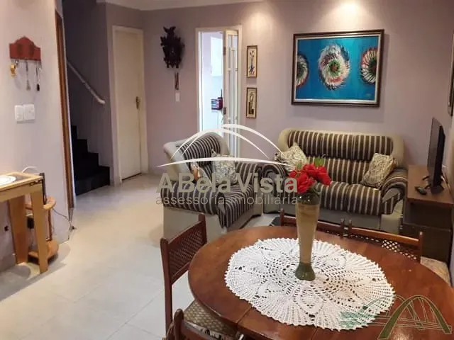 Sobrado com 180m² 4 quartos e 5 banheiros, à venda, no bairro Umuarama em Osasco