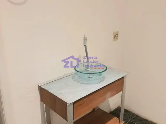 Sobrado com 350m², para alugar, no bairro Cidade Mãe do Céu em São Paulo