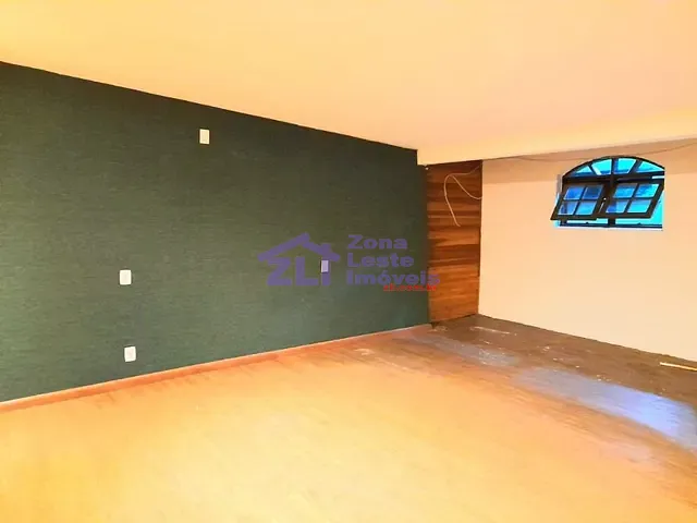 Sobrado com 350m², para alugar, no bairro Cidade Mãe do Céu em São Paulo