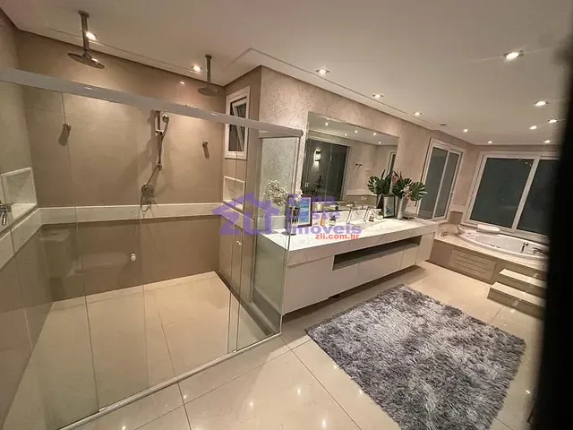 Sobrado com 600m² 4 quartos e 7 banheiros, à venda ou para alugar, no bairro Vila Bertioga em São Paulo