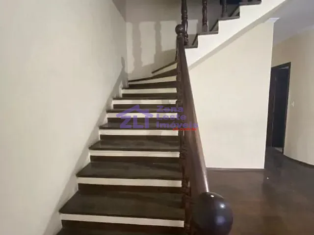 Sobrado com 140m² 4 quartos e 5 banheiros, à venda, no bairro Chácara Santo Antônio (Zona Leste) em São Paulo
