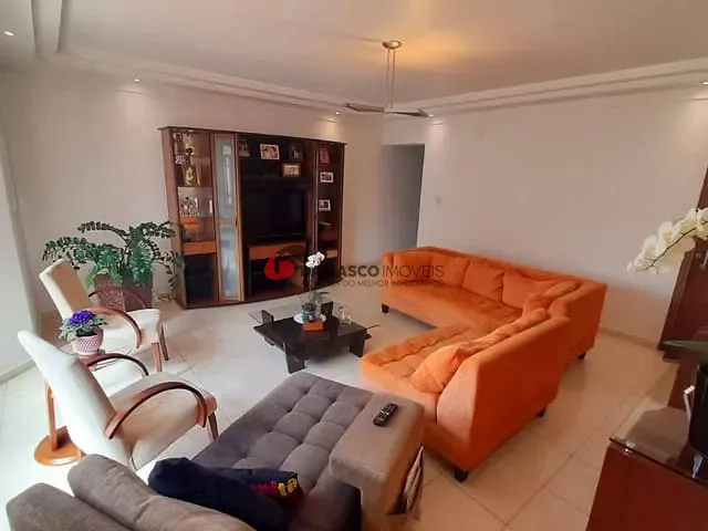 Sobrado com 210m² 3 quartos e 1 banheiro, à venda, no bairro Santa Paula em São Caetano do Sul