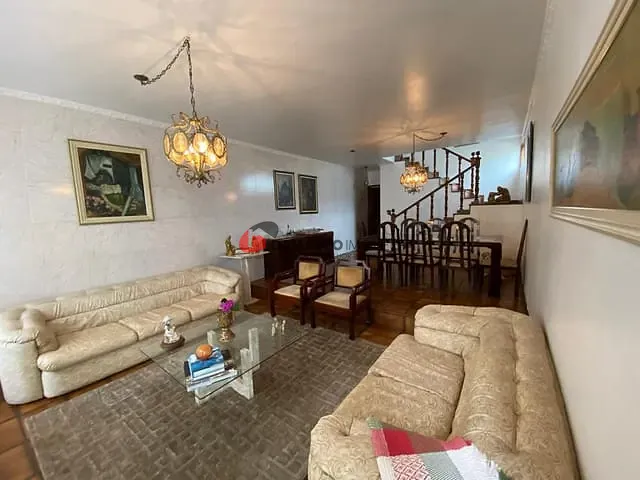 Sobrado com 335m² 4 quartos e 3 banheiros, à venda, no bairro Cerâmica em São Caetano do Sul