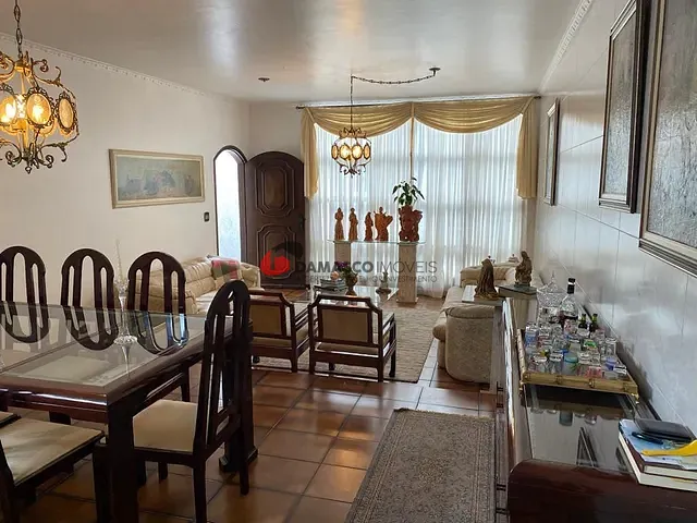 Sobrado com 335m² 4 quartos e 3 banheiros, à venda, no bairro Cerâmica em São Caetano do Sul