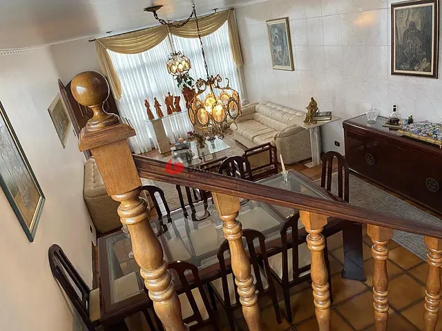 Sobrado com 335m² 4 quartos e 3 banheiros, à venda, no bairro Cerâmica em São Caetano do Sul