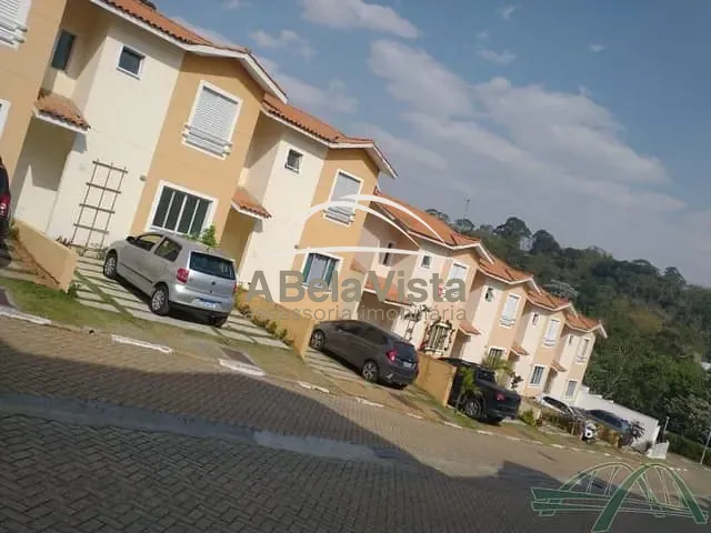 Sobrado com 290m² 3 quartos e 2 banheiros, à venda, no bairro Chácara Ondas Verdes em Cotia