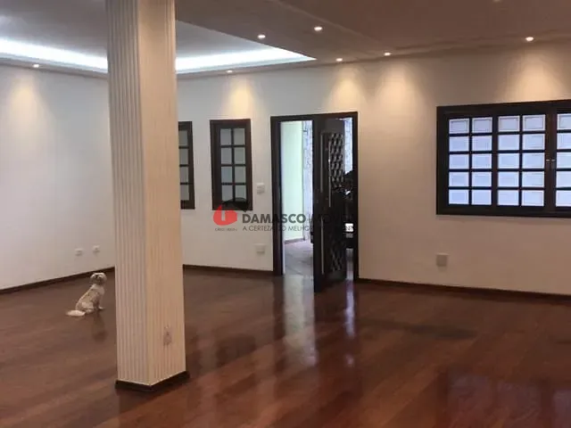 Sobrado com 500m² 4 quartos e 6 banheiros, para alugar, no bairro Cerâmica em São Caetano do Sul