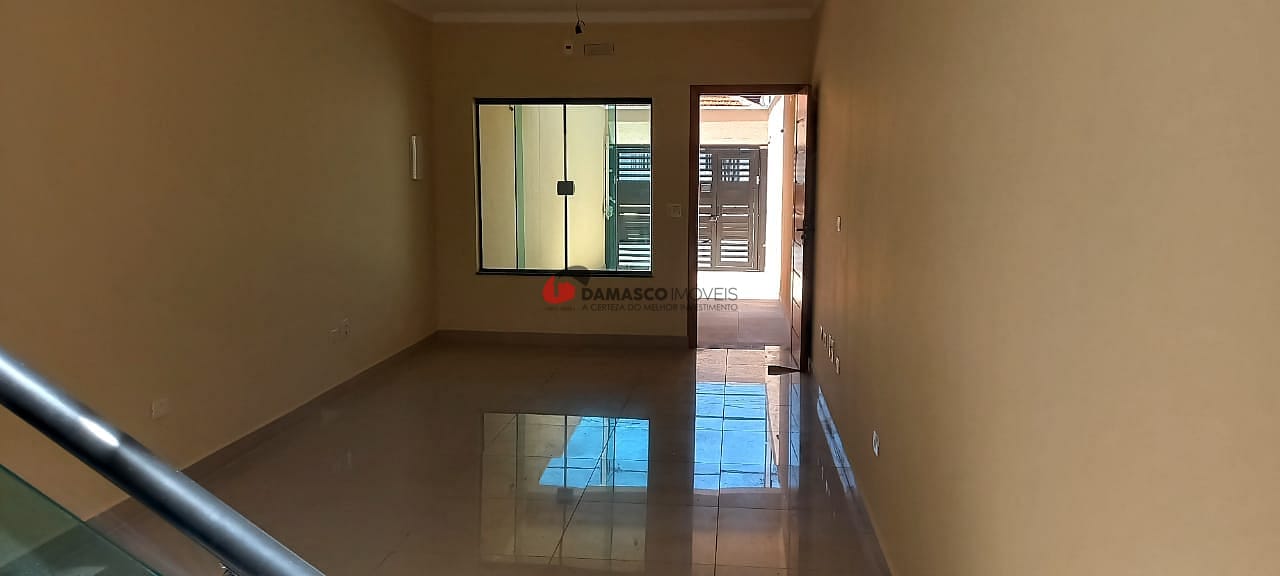 Sobrado à venda com 3 quartos, 130m² - Foto 2
