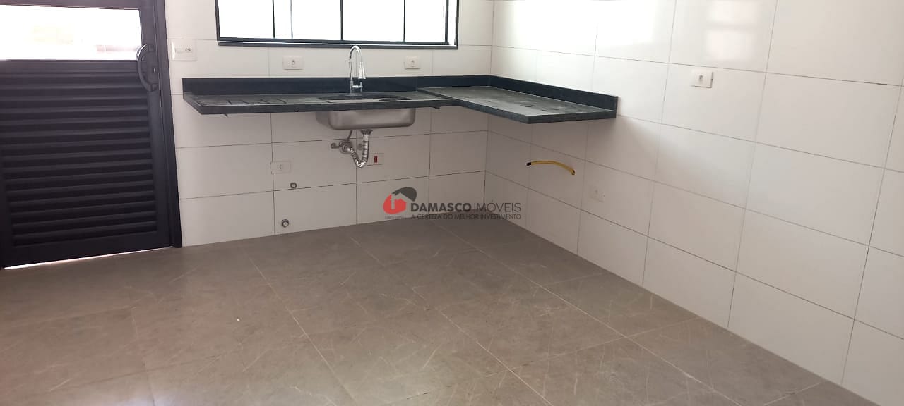 Sobrado à venda com 3 quartos, 130m² - Foto 4