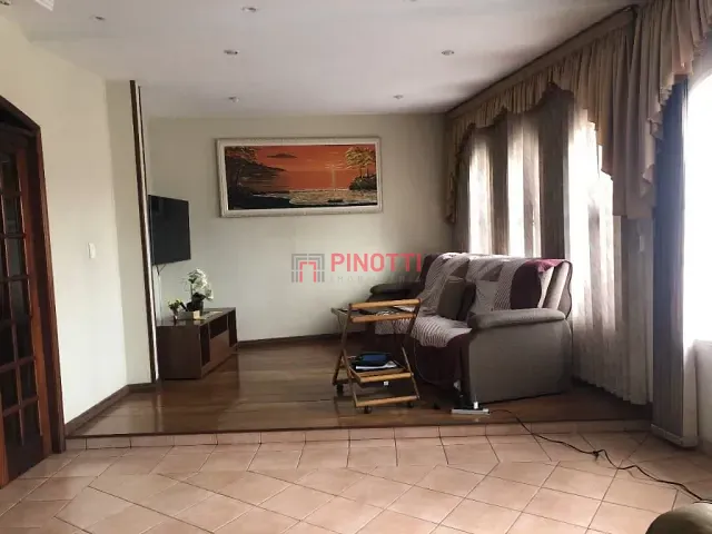 Sobrado 4 quartos e 4 banheiros, à venda, no bairro Nova Petrópolis em São Bernardo do Campo