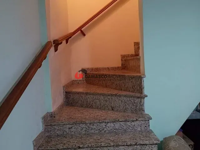 Sobrado com 266m² 3 quartos e 3 banheiros, à venda, no bairro Vila Assunção em Santo André