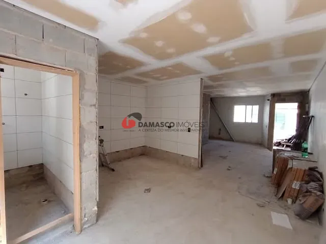 Sobrado 3 quartos e 1 banheiro, à venda, no bairro Parque Erasmo Assunção em Santo André