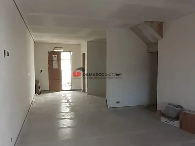 Sobrado 3 quartos e 1 banheiro, à venda, no bairro Parque Erasmo Assunção em Santo André