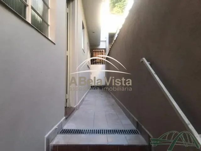 Sobrado com 125m² 2 quartos e 2 banheiros, para alugar, no bairro Ayrosa em Osasco