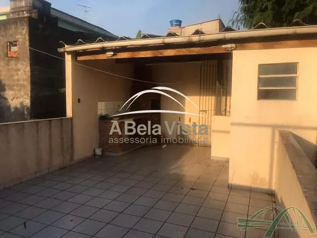 Sobrado com 125m² 2 quartos e 2 banheiros, para alugar, no bairro Ayrosa em Osasco