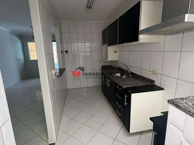 Sobrado 4 quartos e 1 banheiro, à venda, no bairro Jardim em Santo André