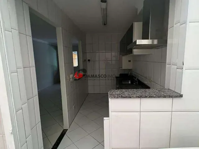 Sobrado 4 quartos e 1 banheiro, à venda, no bairro Jardim em Santo André