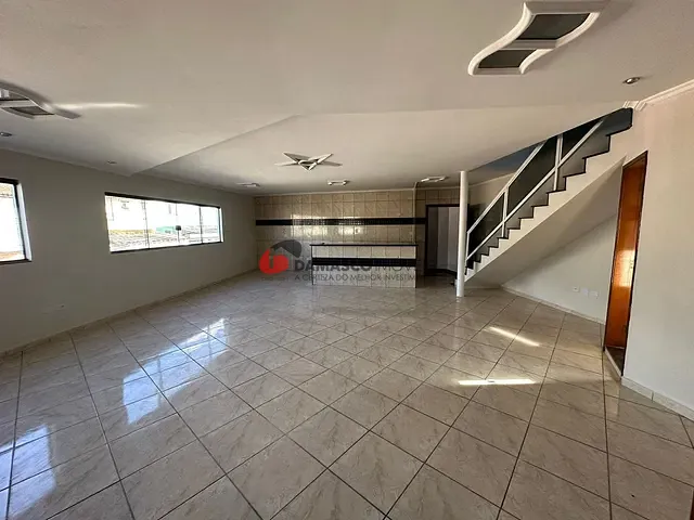 Sobrado 3 quartos e 3 banheiros, à venda, no bairro Vila Tibiriçá em Santo André