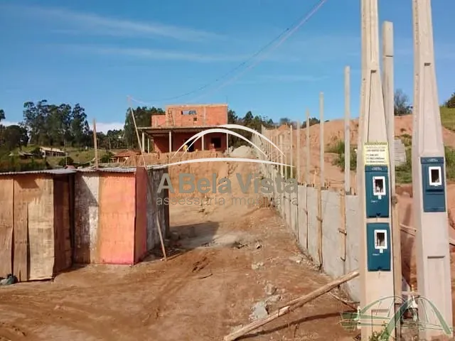 Sobrado com 1500m² 4 quartos e 6 banheiros, à venda, no bairro CENTRO em Mairinque