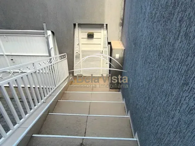 Sobrado com 485m² 6 quartos e 5 banheiros, para alugar, no bairro Vila Yolanda em Osasco