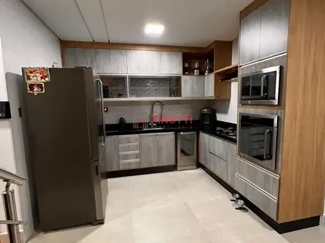 Sobrado 5 quartos e 6 banheiros, à venda, no bairro Vila Gonçalves em São Bernardo do Campo