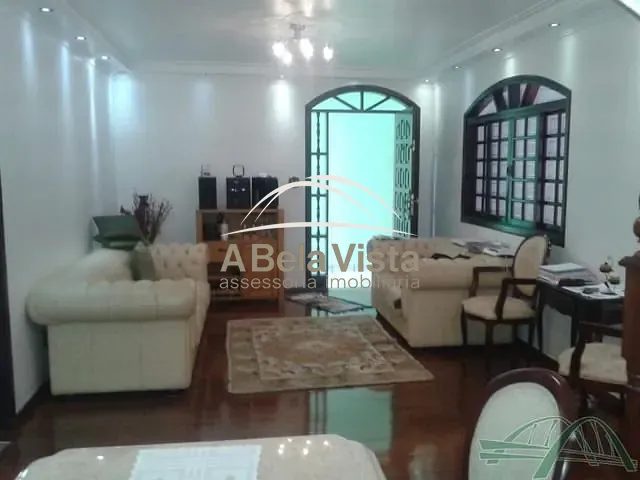 Sobrado com 275m² 4 quartos e 5 banheiros, à venda, no bairro Bela Vista em Osasco