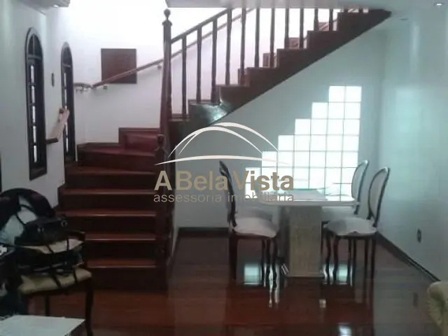 Sobrado com 275m² 4 quartos e 5 banheiros, à venda, no bairro Bela Vista em Osasco