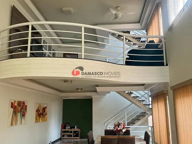 Sobrado 3 quartos e 6 banheiros, à venda, no bairro Olímpico em São Caetano do Sul