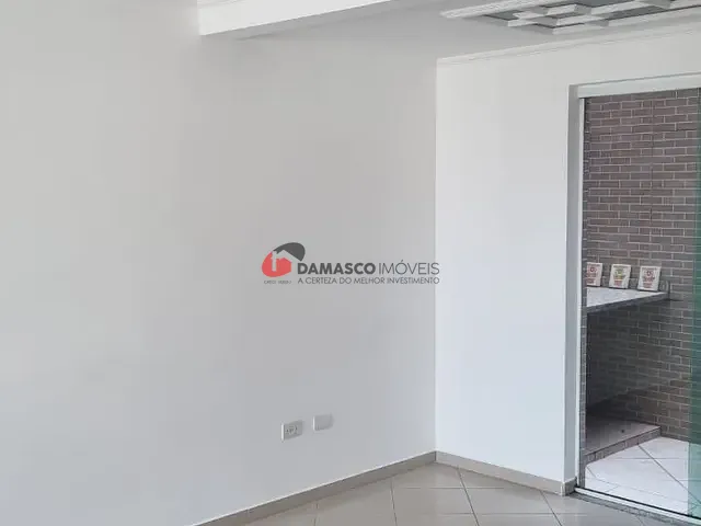 Sobrado 3 quartos e 2 banheiros, para alugar, no bairro Vila Pinheirinho em Santo André