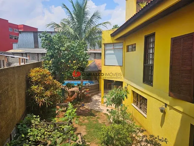 Sobrado com 302m² 3 quartos e 4 banheiros, à venda, no bairro Osvaldo Cruz em São Caetano do Sul
