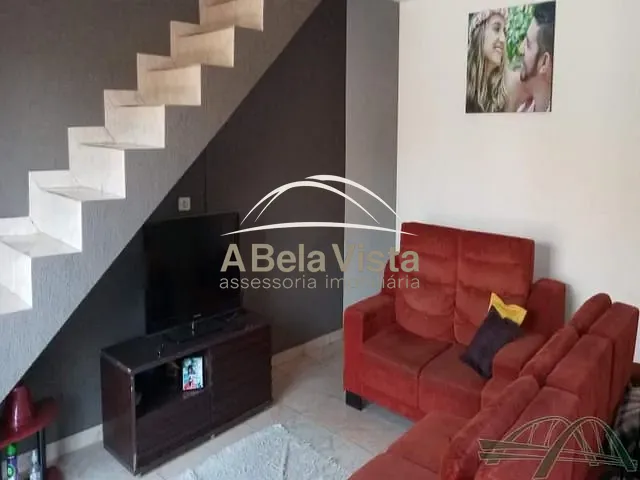 Sobrado com 197m² 4 quartos e 2 banheiros, à venda, no bairro Santa Maria em Osasco