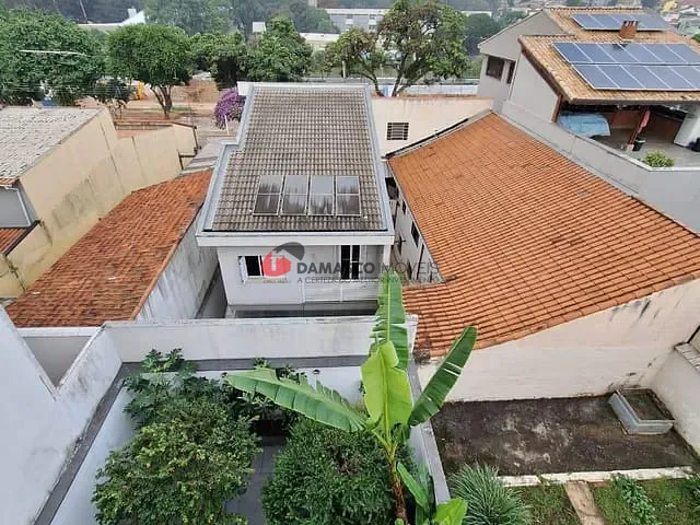 Sobrado com 360m² 3 quartos e 4 banheiros, à venda, no bairro Olímpico em São Caetano do Sul