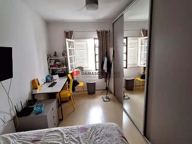 Sobrado com 360m² 3 quartos e 4 banheiros, à venda, no bairro Olímpico em São Caetano do Sul