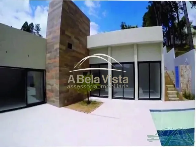 Sobrado com 1240m² 4 quartos e 6 banheiros, à venda, no bairro Alphaville em Santana de Parnaíba