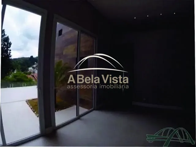 Sobrado com 1240m² 4 quartos e 6 banheiros, à venda, no bairro Alphaville em Santana de Parnaíba