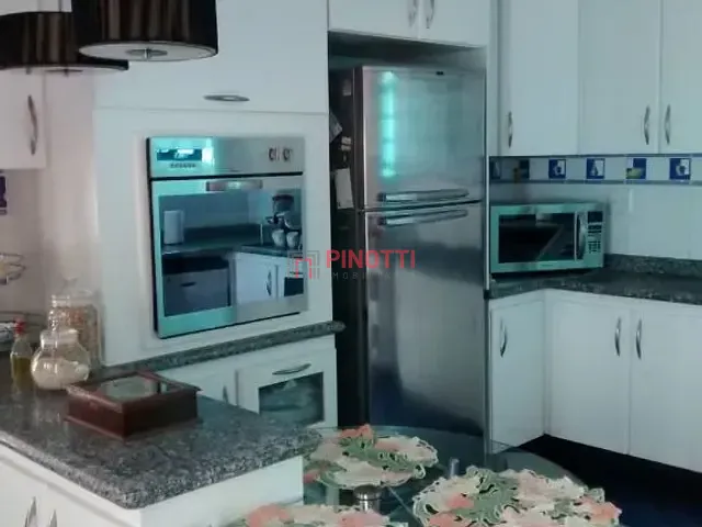Sobrado 4 quartos e 5 banheiros, à venda, no bairro Dos Casa em São Bernardo do Campo